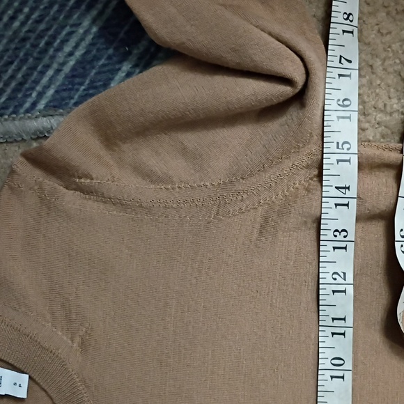 Burberry Tan Patchwork Sleeve Wool Sweater S/P - Picture 6 of 8